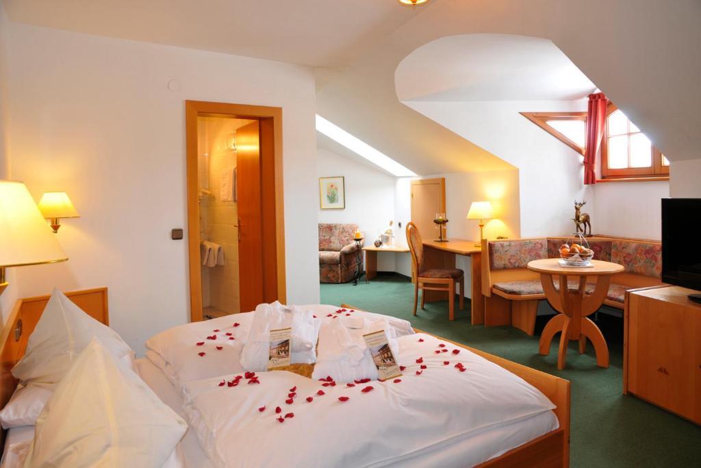 Hotel Zum Goldenen Hirschen Freistadt Rom bilde